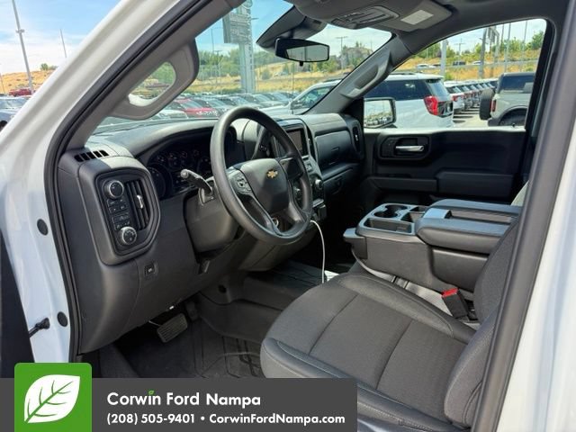 Used 2025 Chevrolet Silverado 1500 Custom w/ Turbomax Blackout Package AWD/4WD image 11