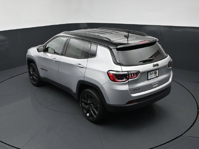New 2026 Jeep Compass Limited AWD/4WD image 16
