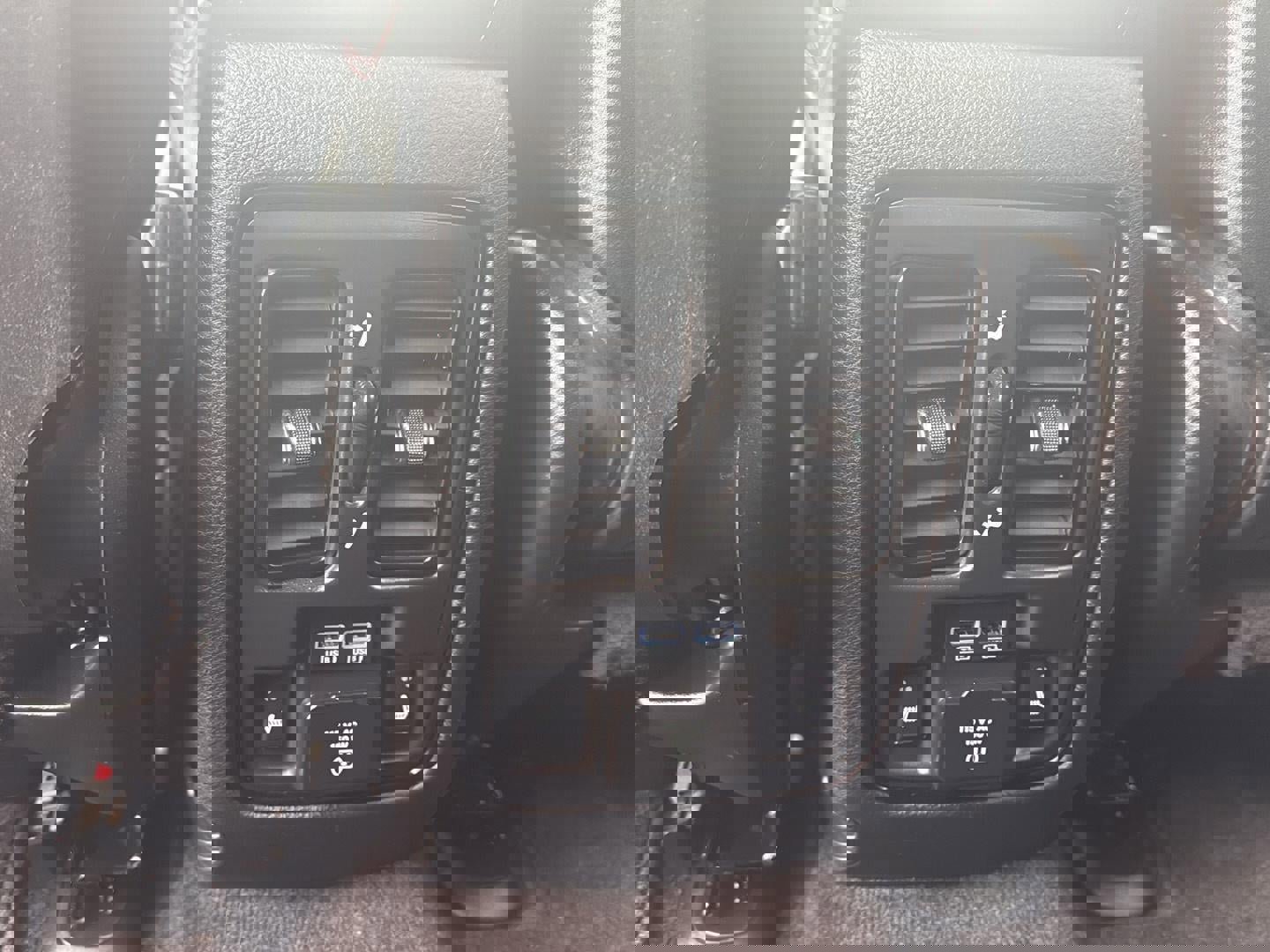 Used 2022 Dodge Durango R/T image 16