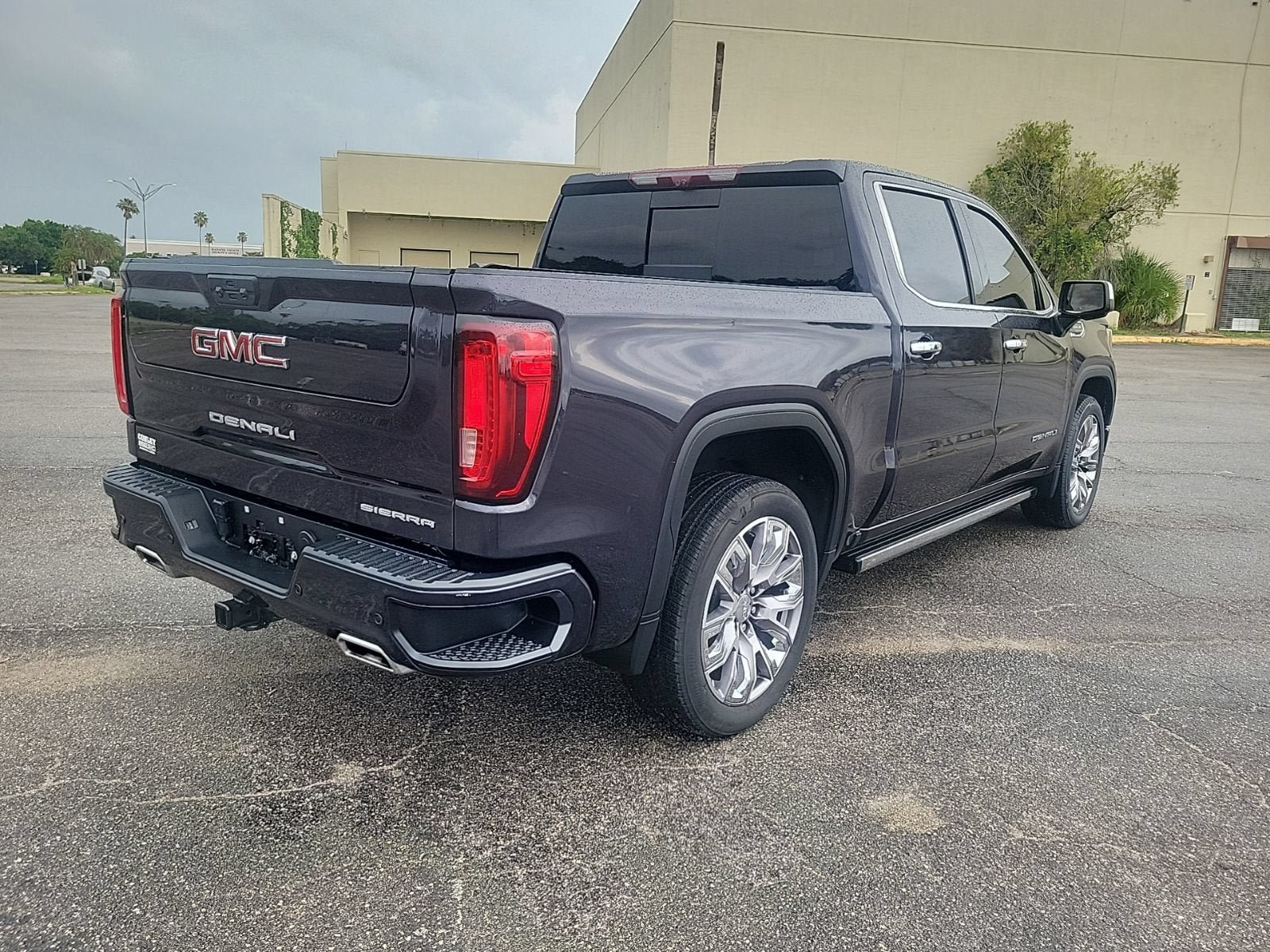 Used 2023 GMC Sierra 1500 Denali w/ Denali Reserve Package AWD/4WD image 6