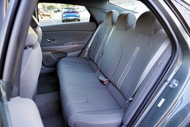 New 2026 Hyundai Elantra Sport FWD image 19