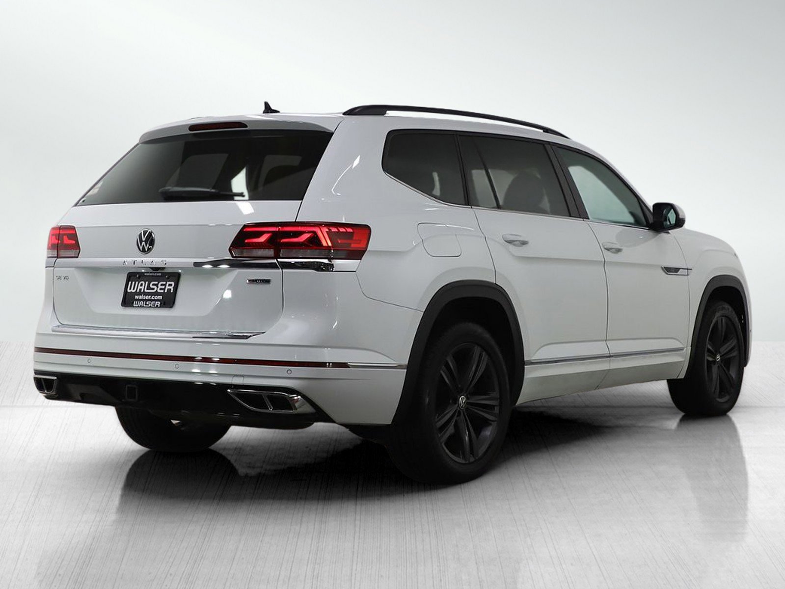 Used 2021 Volkswagen Atlas SE w/ Panoramic Sunroof Package image 6