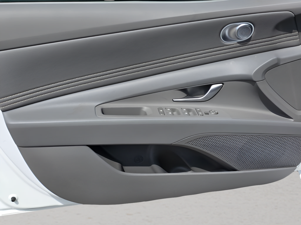 New 2026 Hyundai Elantra Sport FWD image 12