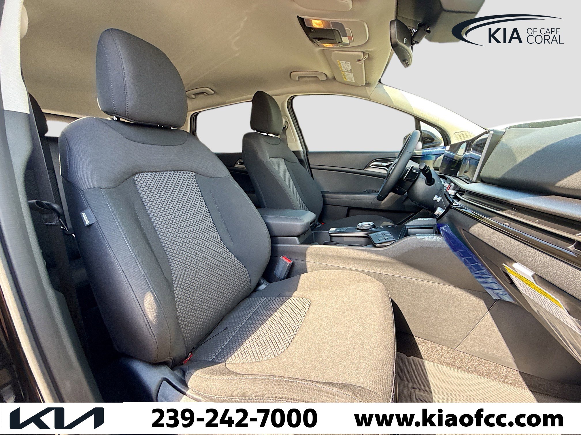 New 2026 Kia Sportage LX FWD image 12