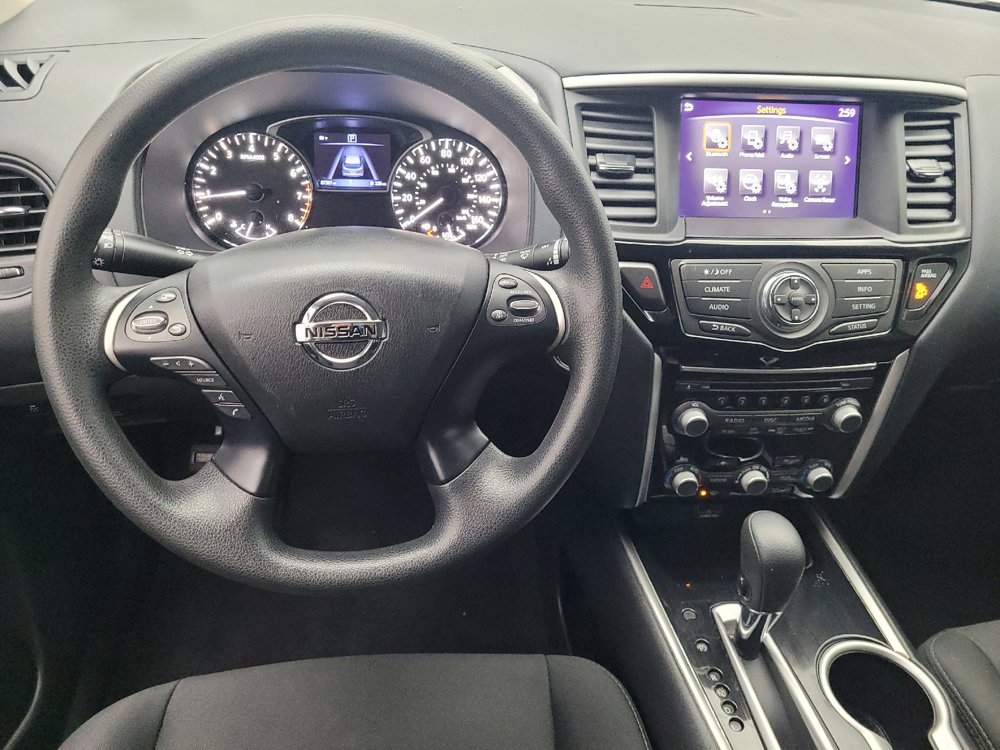 Used 2020 Nissan Pathfinder S image 22