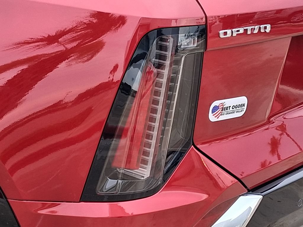 New 2026 Cadillac Optiq Luxury 1 RWD image 8