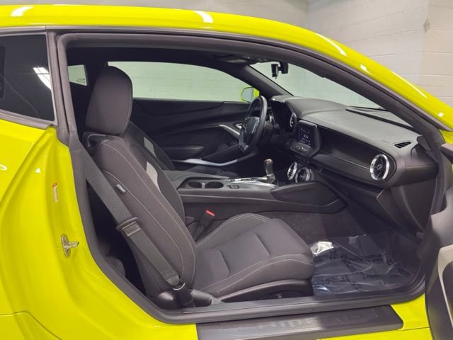 Used 2021 Chevrolet Camaro LT RWD image 15