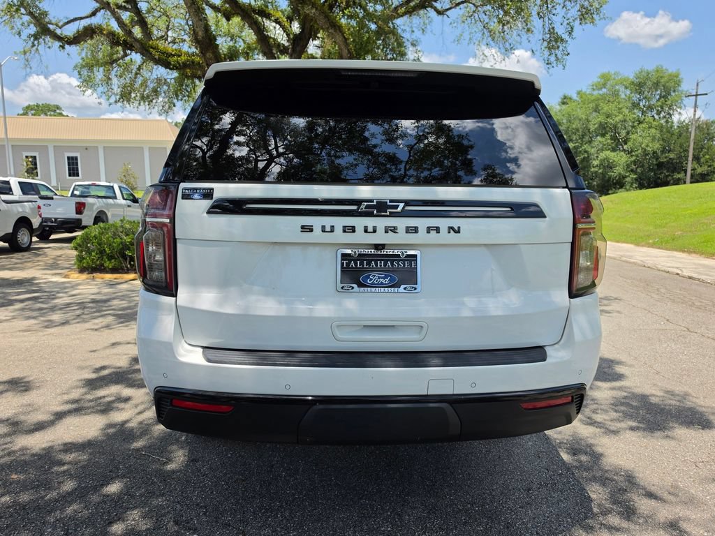 Used 2023 Chevrolet Suburban Z71 w/ Luxury Package AWD/4WD image 3