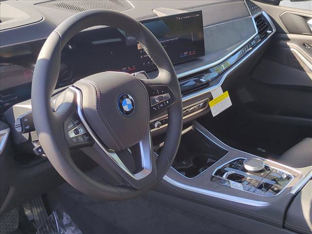 New 2026 BMW X5 xDrive50e w/ Premium Package AWD/4WD image 3