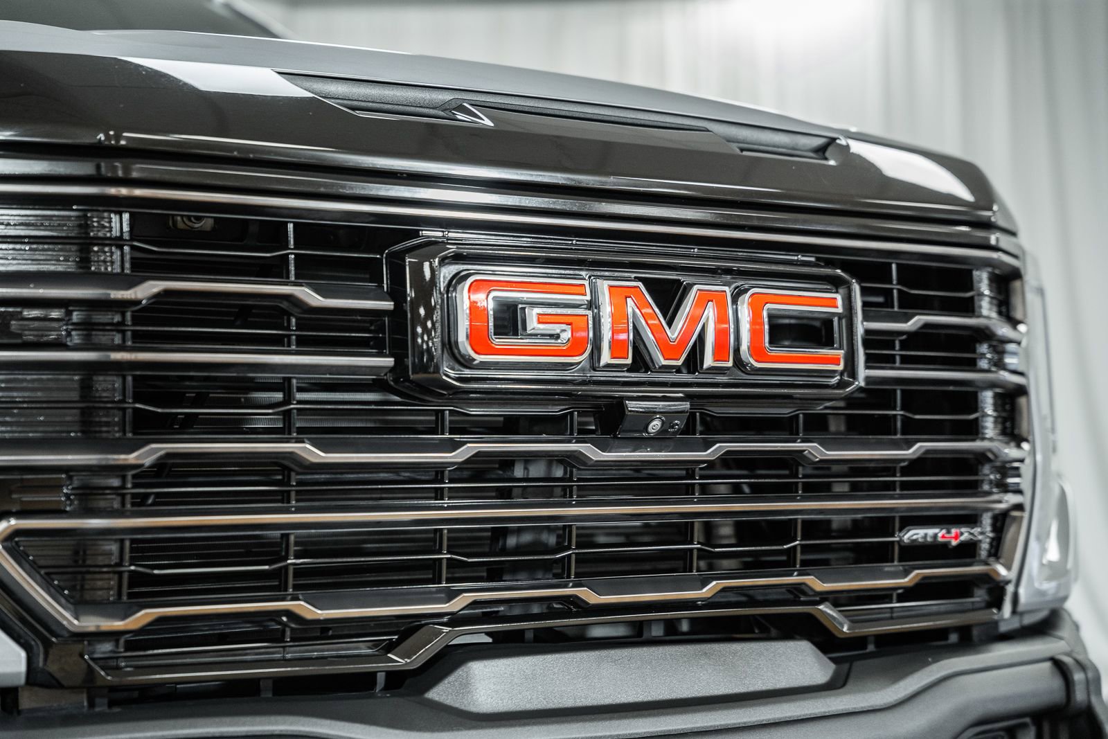 Used 2023 GMC Sierra 1500 AT4X image 7