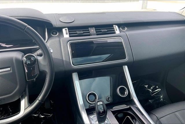Used 2020 Land Rover Range Rover Sport HSE image 6