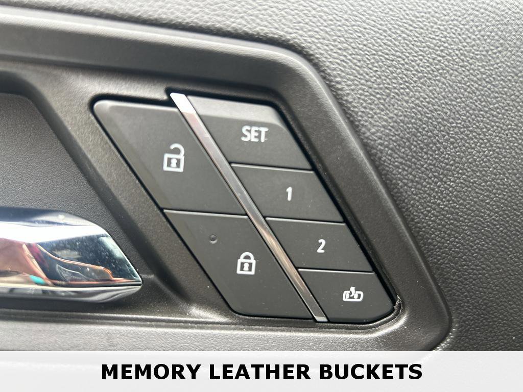 Used 2023 GMC Canyon AT4X image 22