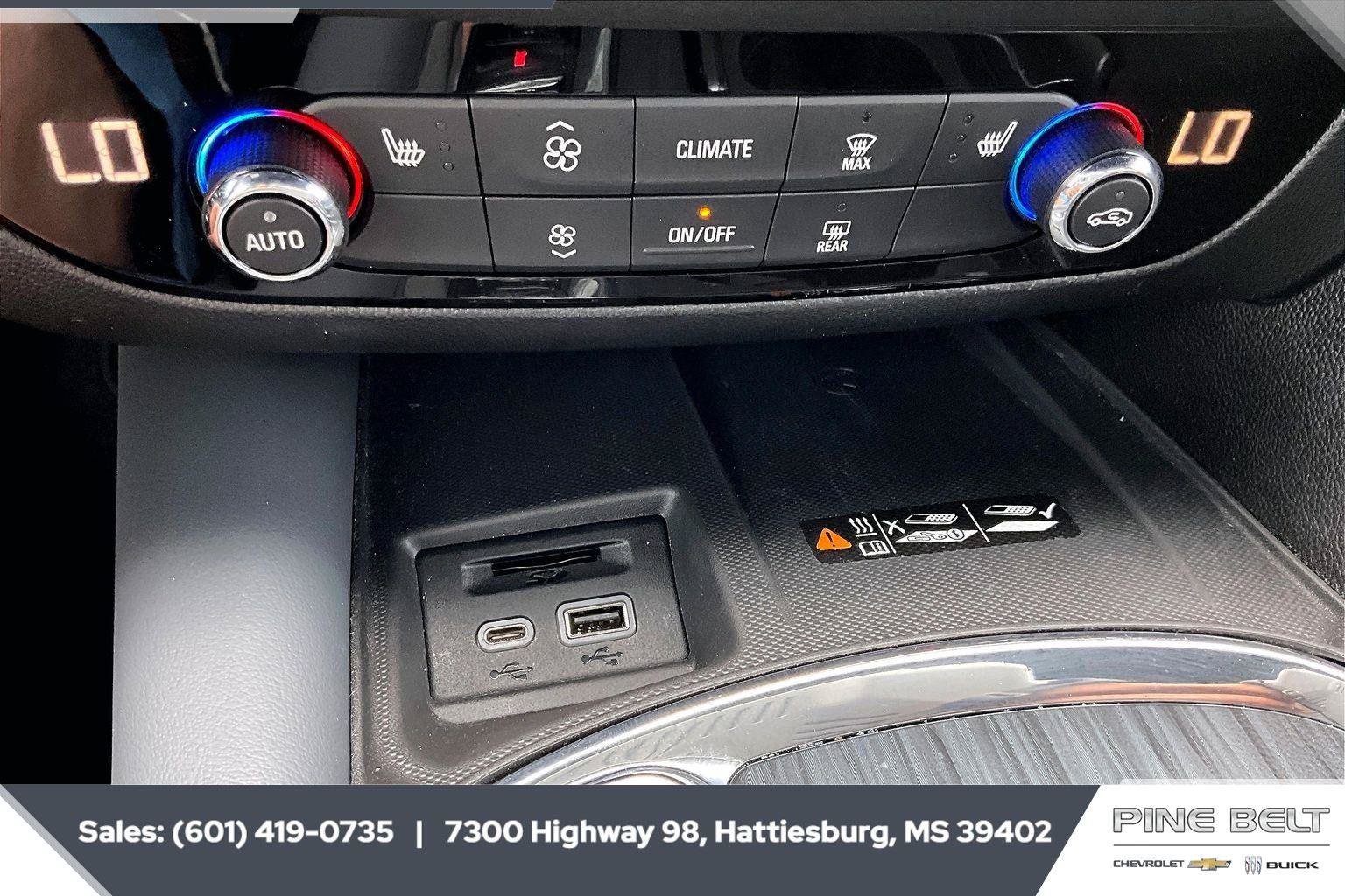 Used 2023 Buick Enclave Essence FWD image 24