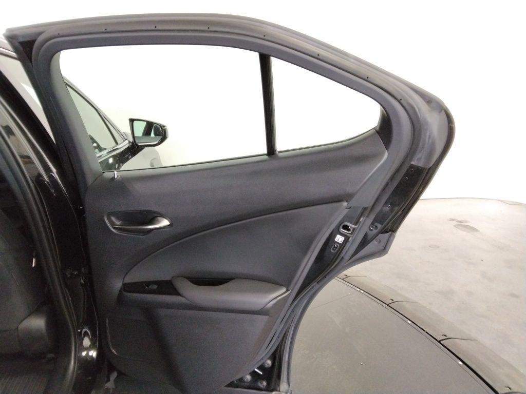 Used 2021 Lexus UX 250h w/ Premium Package image 39