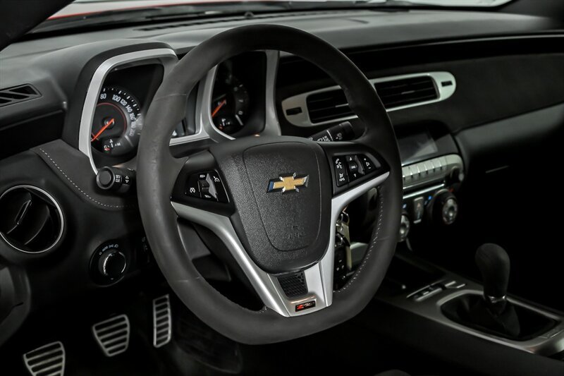 Used 2015 Chevrolet Camaro Z/28 RWD image 20