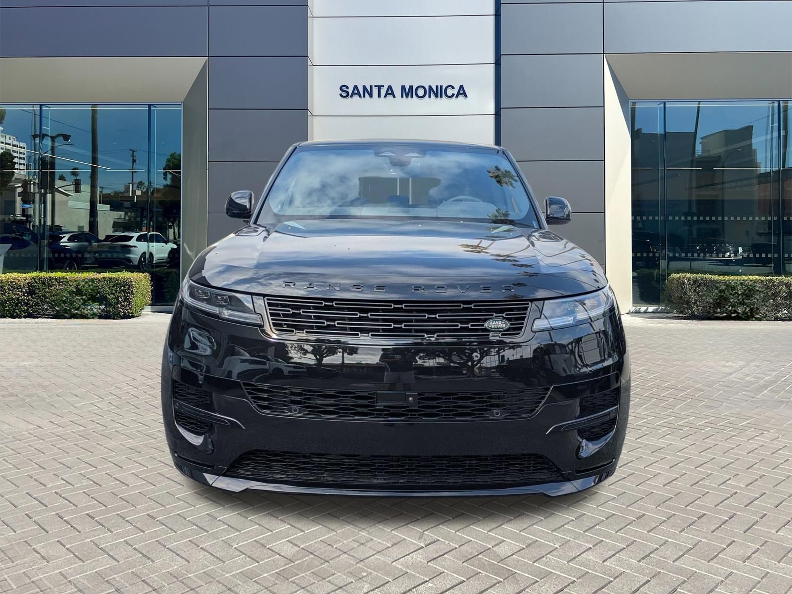 New 2026 Land Rover Range Rover Sport Dynamic SE AWD/4WD image 9
