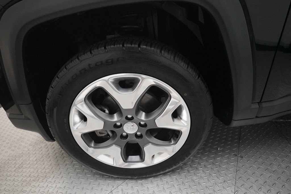 Used 2021 Jeep Compass Limited w/ Sun and Sound Group AWD/4WD image 26