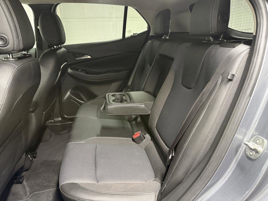 Used 2022 Buick Encore GX Select w/ Sport Touring Package AWD/4WD image 27