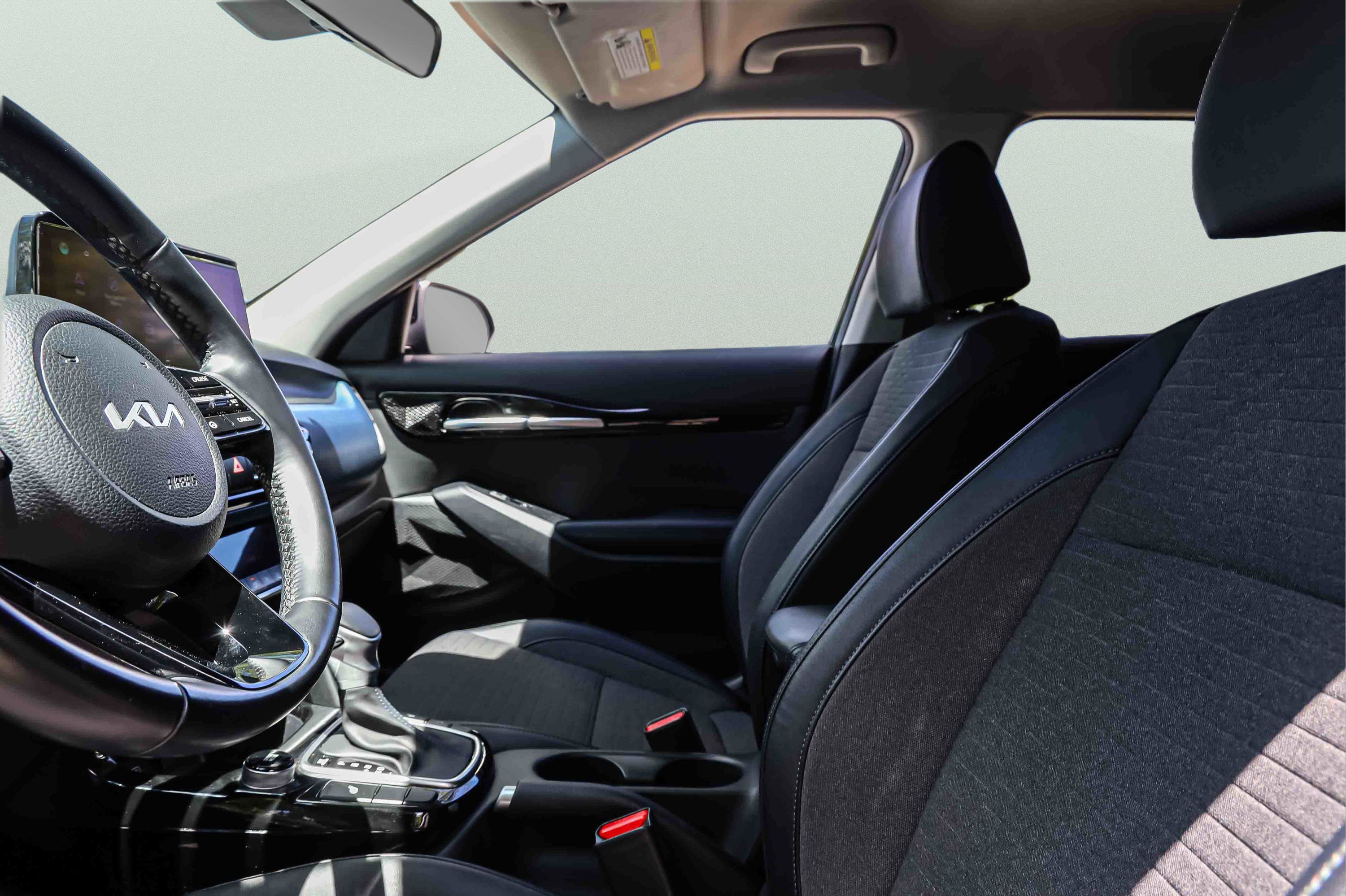 Certified 2023 Kia Seltos Nightfall Edition AWD/4WD image 9
