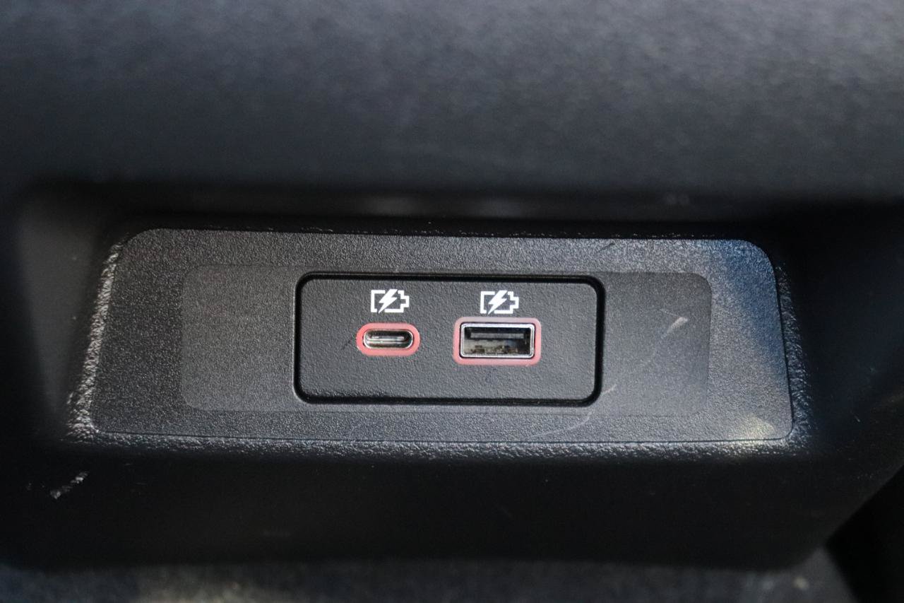 Used 2025 Nissan Altima 2.5 SV AWD/4WD image 21