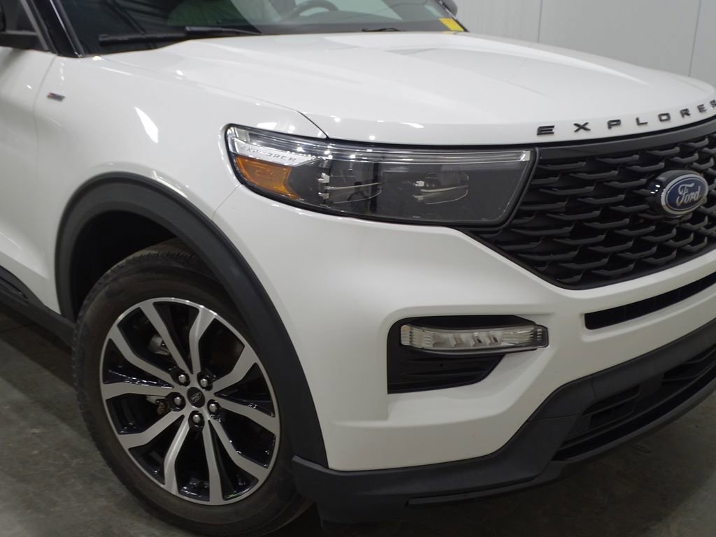 Used 2022 Ford Explorer ST-Line w/ Class IV Trailer Tow Package image 42