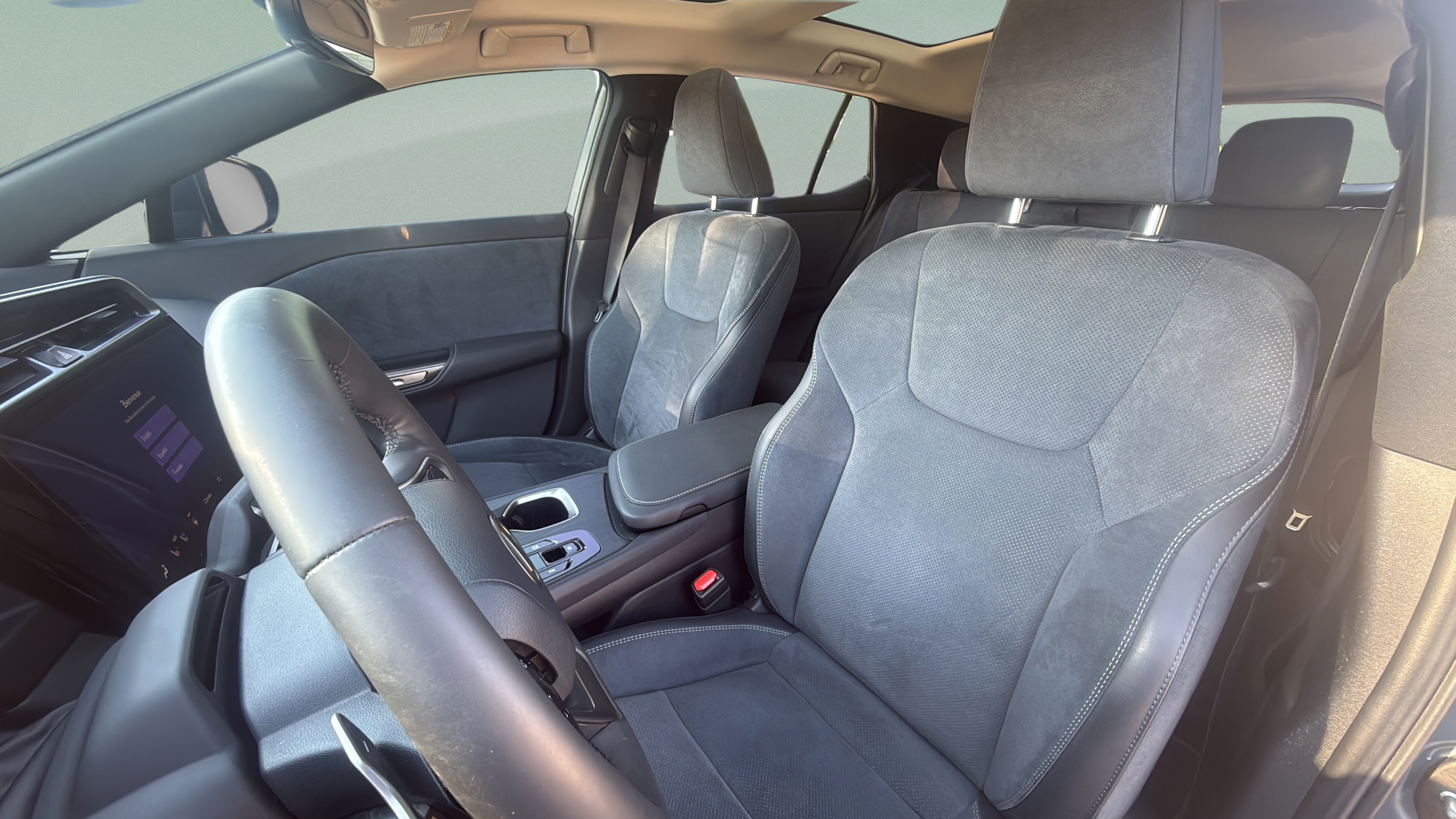Used 2023 Lexus RZ 450e Premium w/ Accessory Package (2T) AWD/4WD image 10
