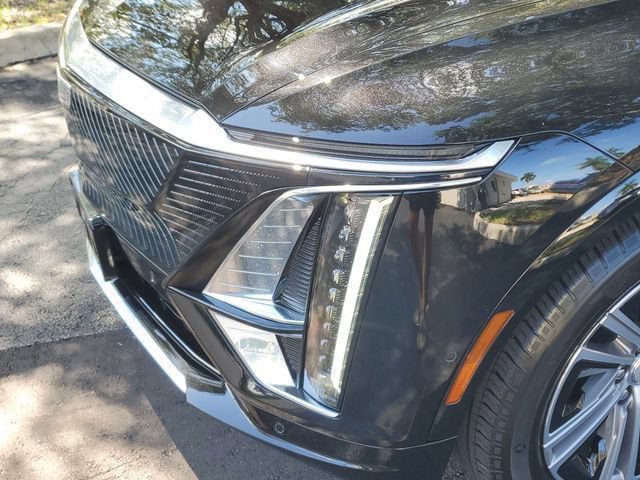 Certified 2024 Cadillac Lyriq Luxury RWD image 11