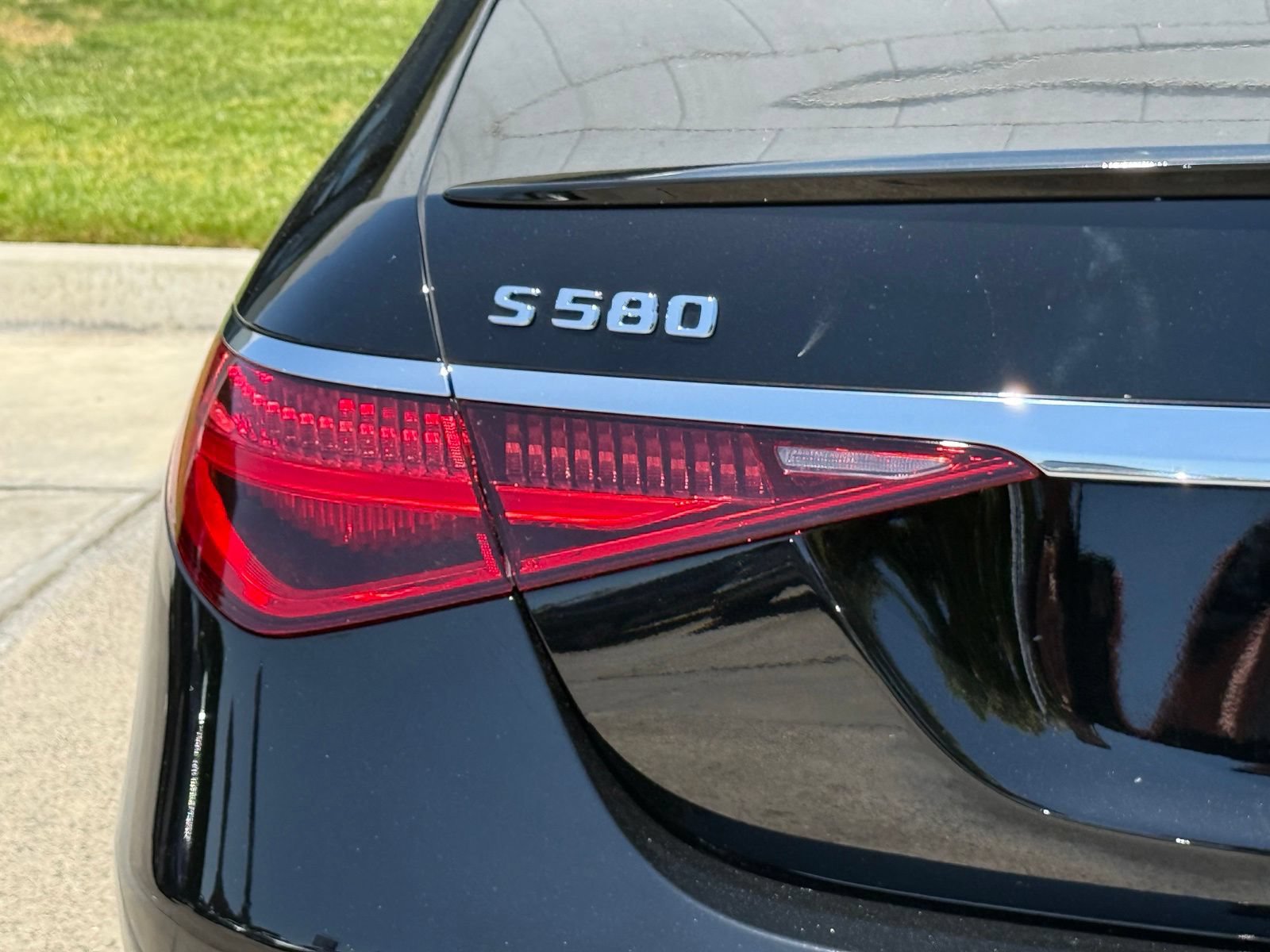 Used 2023 Mercedes-Benz S 580 4MATIC Sedan image 11