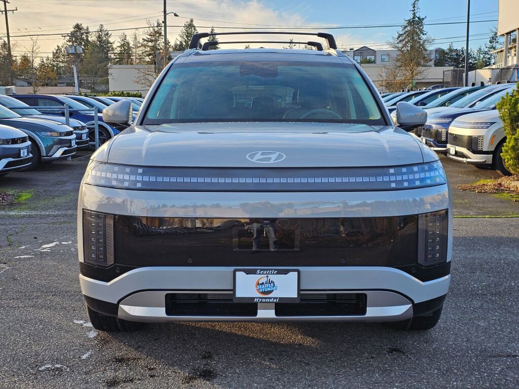 New 2026 Hyundai Ioniq 9 SEL image 2
