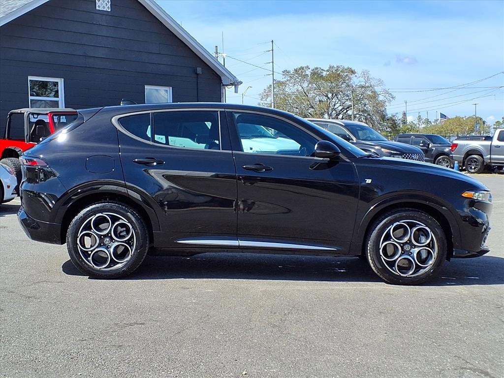 Used 2024 Alfa Romeo Tonale Ti image 8