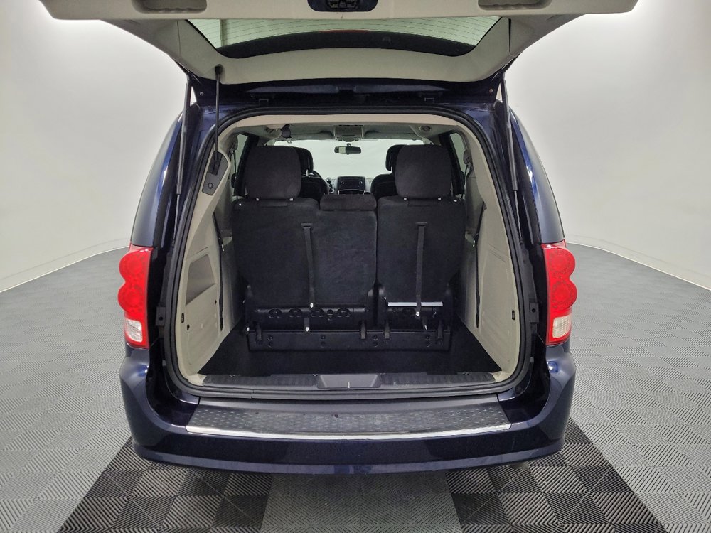 Used 2014 Dodge Grand Caravan SXT image 29