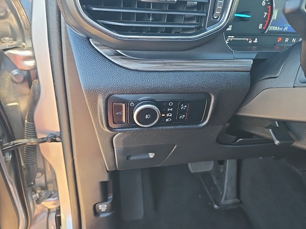 Used 2024 Ford Explorer Limited image 37