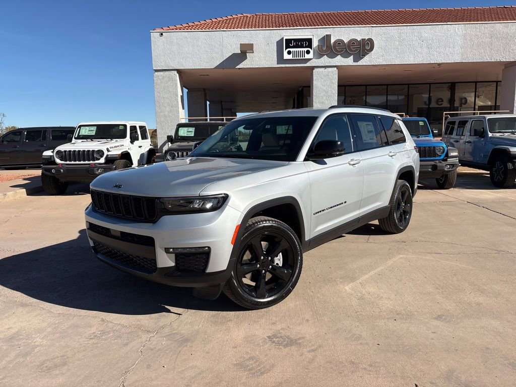 New 2025 Jeep Grand Cherokee L Limited w/ Black Appearance Package video 1