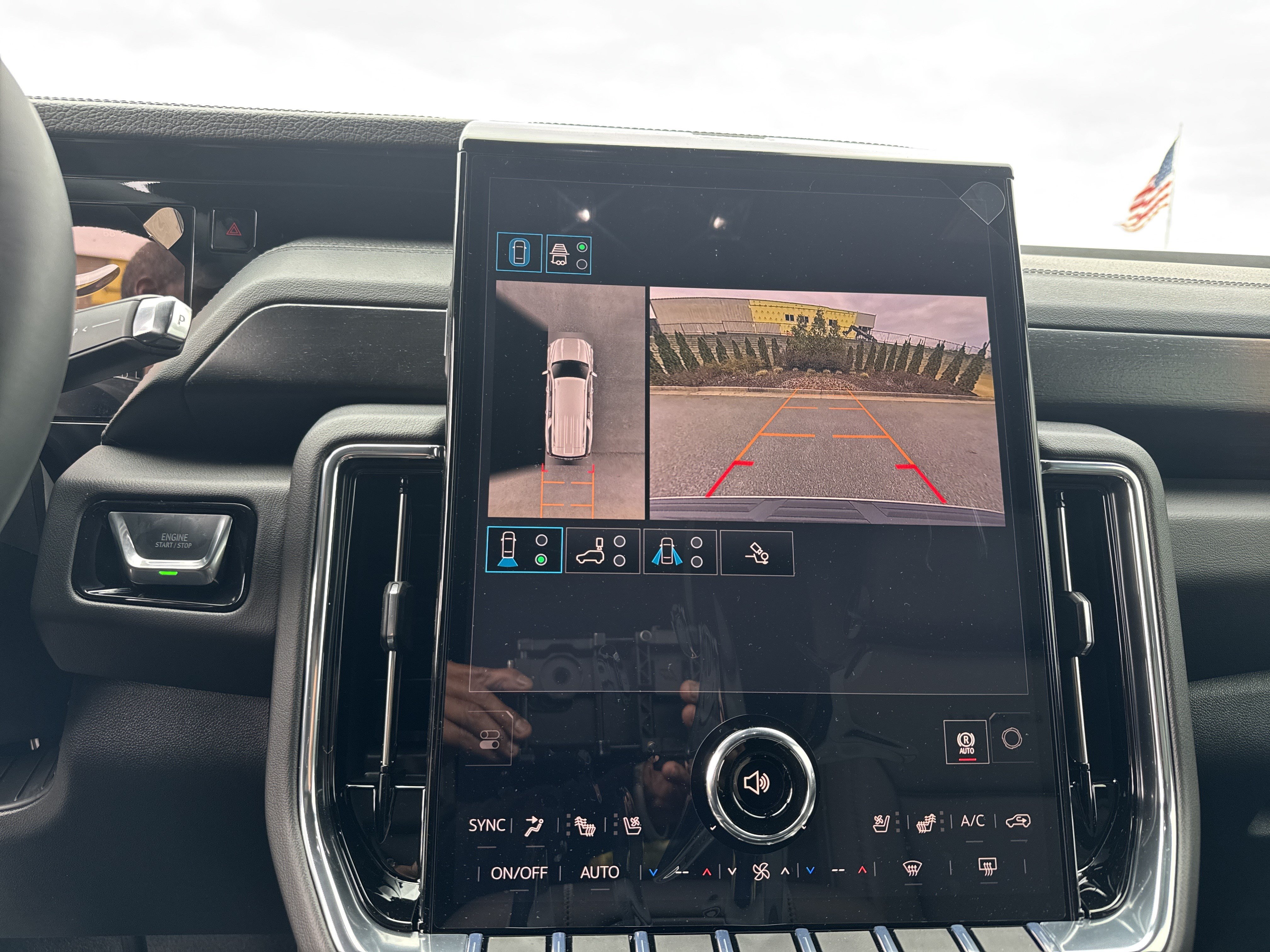 New 2026 GMC Yukon XL Denali w/ Advanced Technology Package AWD/4WD image 24