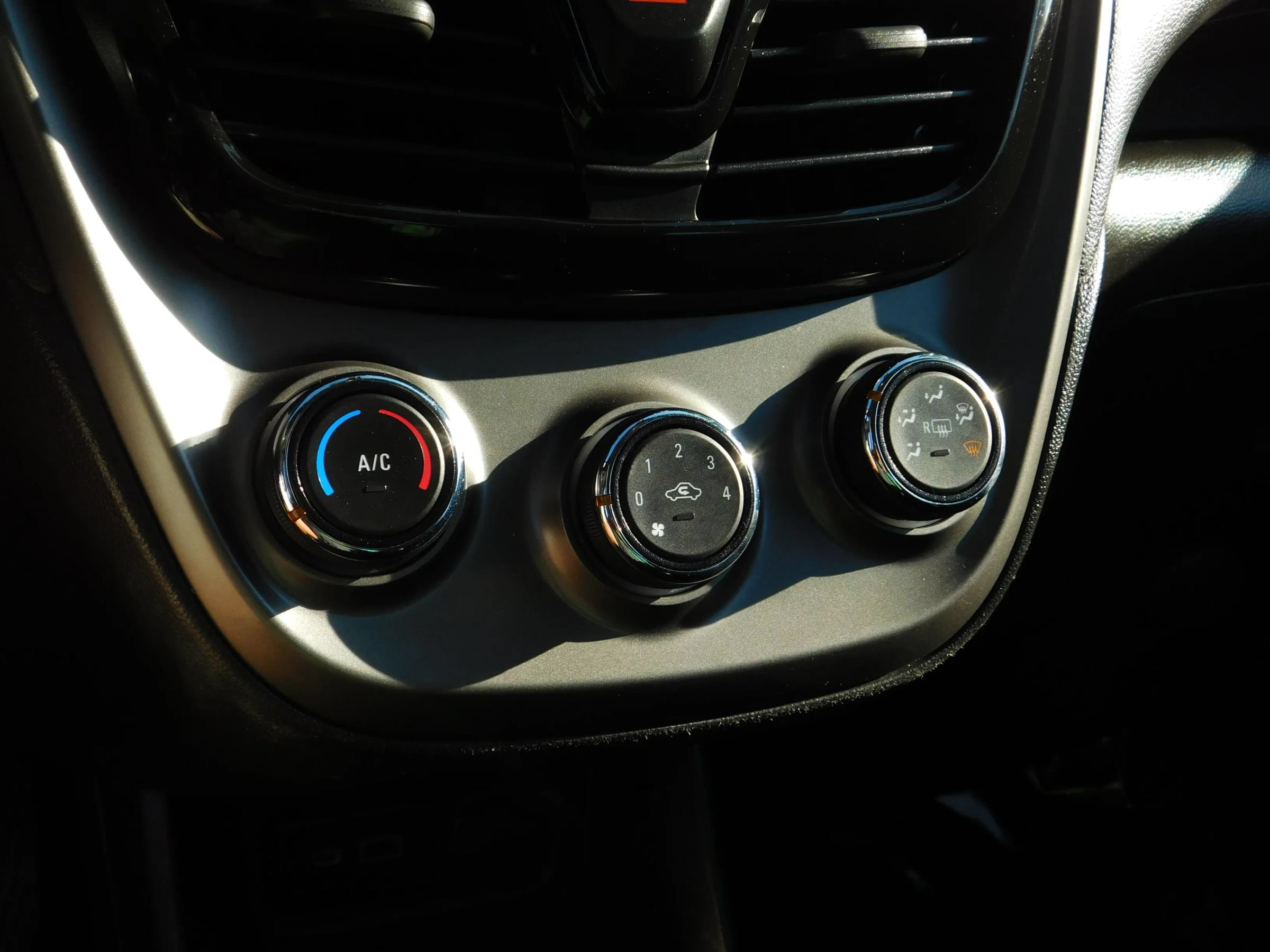 Used 2021 Chevrolet Spark LS FWD image 15