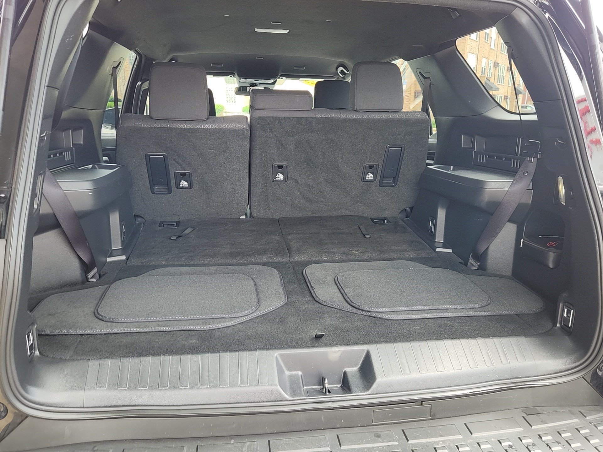 Certified 2025 Toyota 4Runner SR5 AWD/4WD image 26