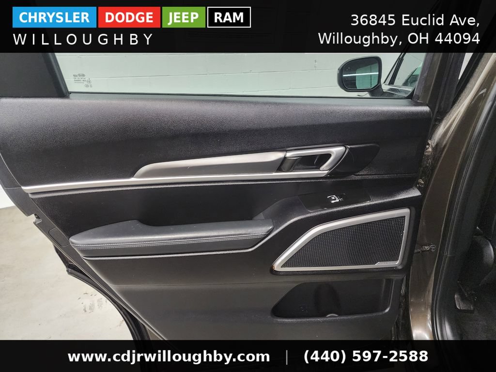 Used 2020 Kia Telluride S AWD/4WD image 27