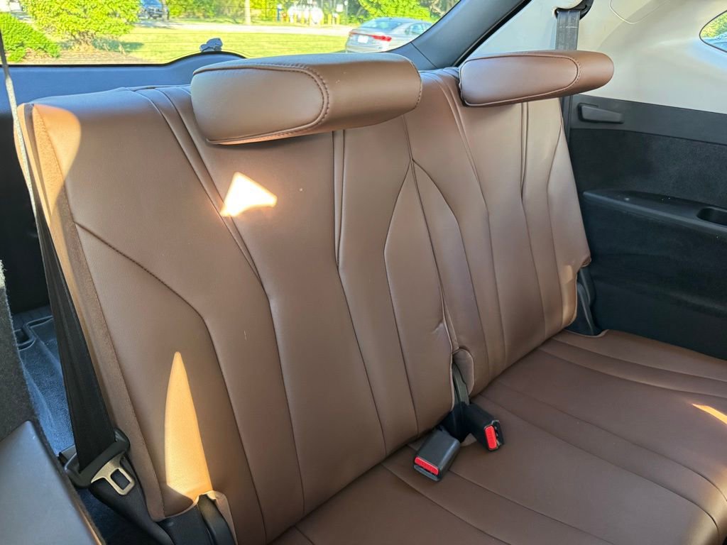 Used 2023 Acura MDX SH-AWD w/ Technology Package image 32