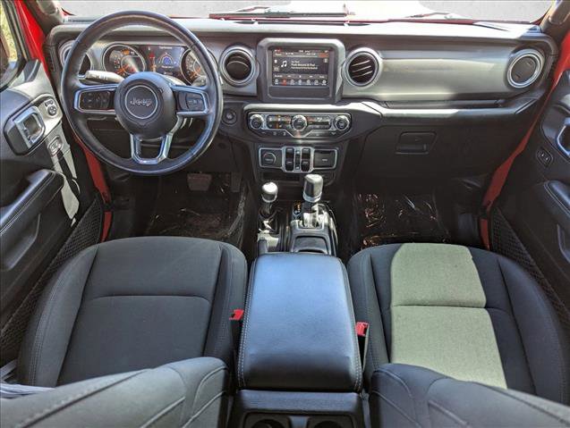 Used 2018 Jeep Wrangler Unlimited Sahara w/ Cold Weather Group image 17