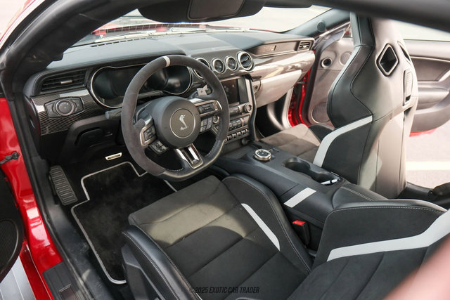 Used 2020 Ford Mustang Shelby GT500 w/ Carbon Fiber Track Pack image 33