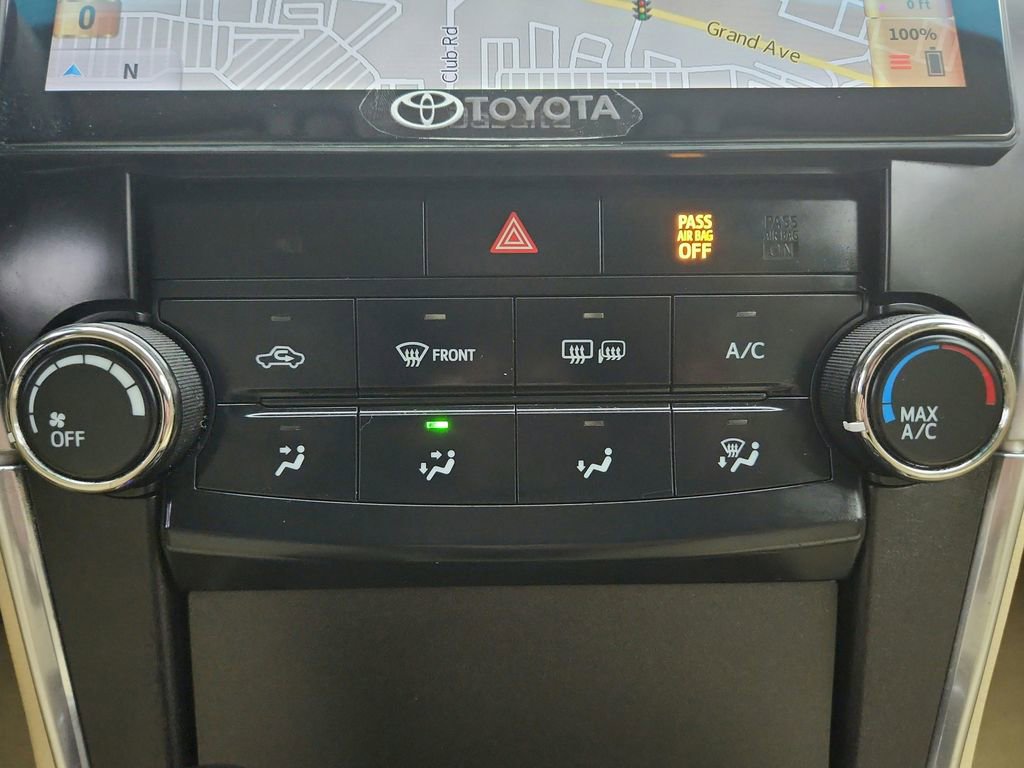 Used 2017 Toyota Camry LE image 19