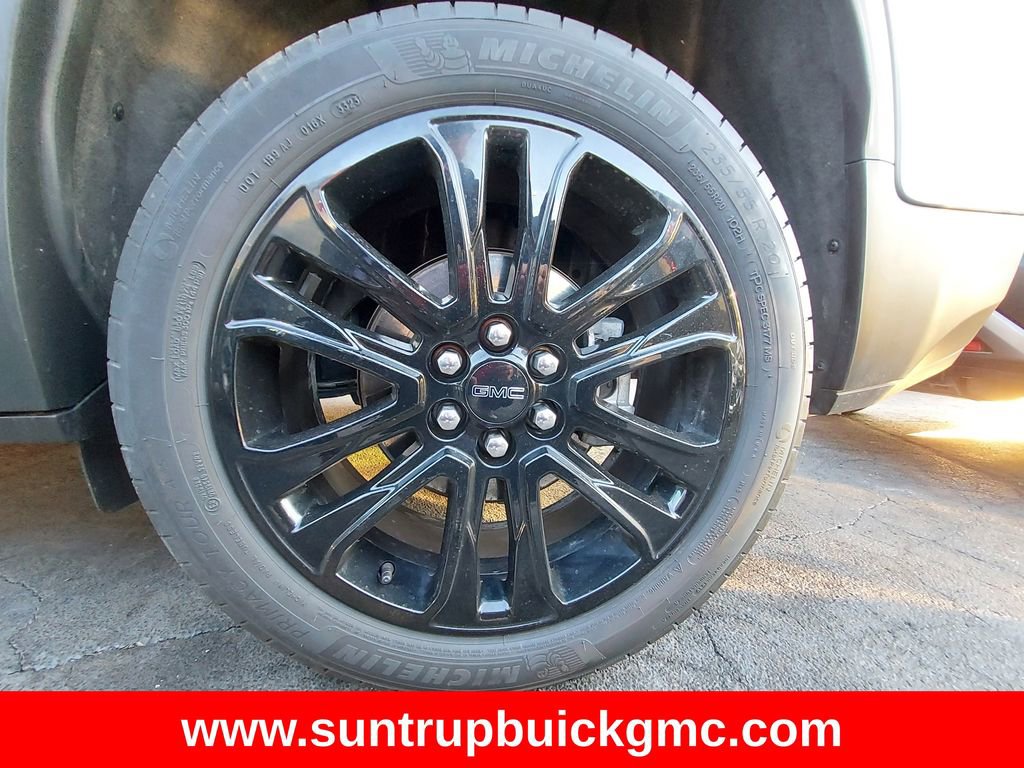 Used 2023 GMC Acadia SLE w/ Driver Convenience Package image 30