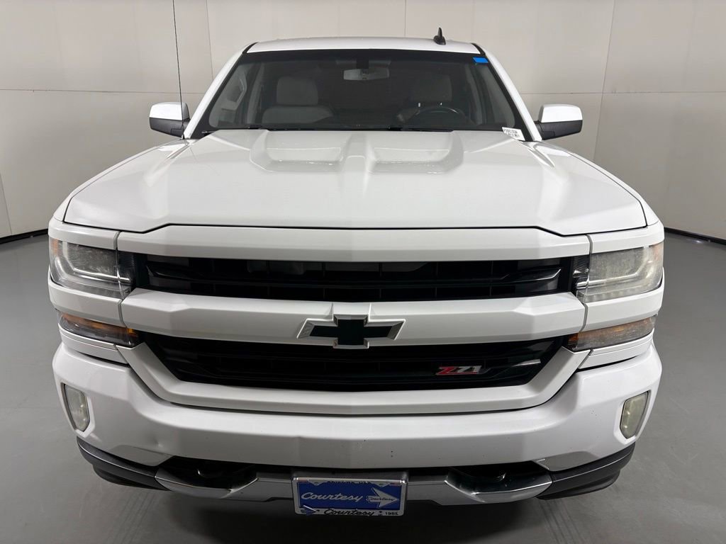 Used 2016 Chevrolet Silverado 1500 LT w/ LT Convenience Package image 3