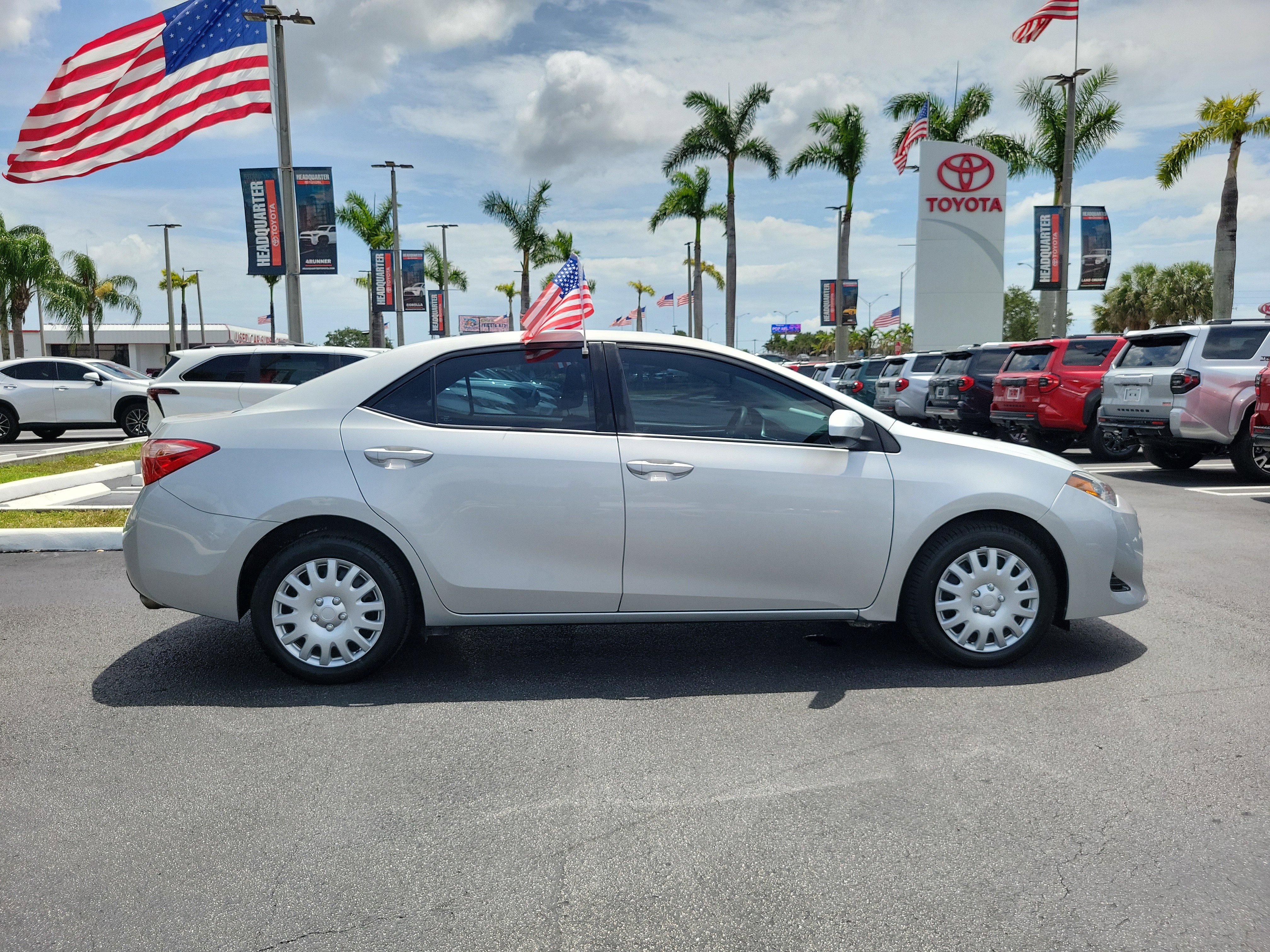 Used 2019 Toyota Corolla LE FWD image 13