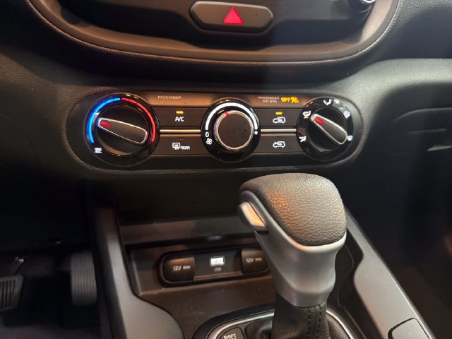Certified 2023 Kia Soul LX FWD image 19