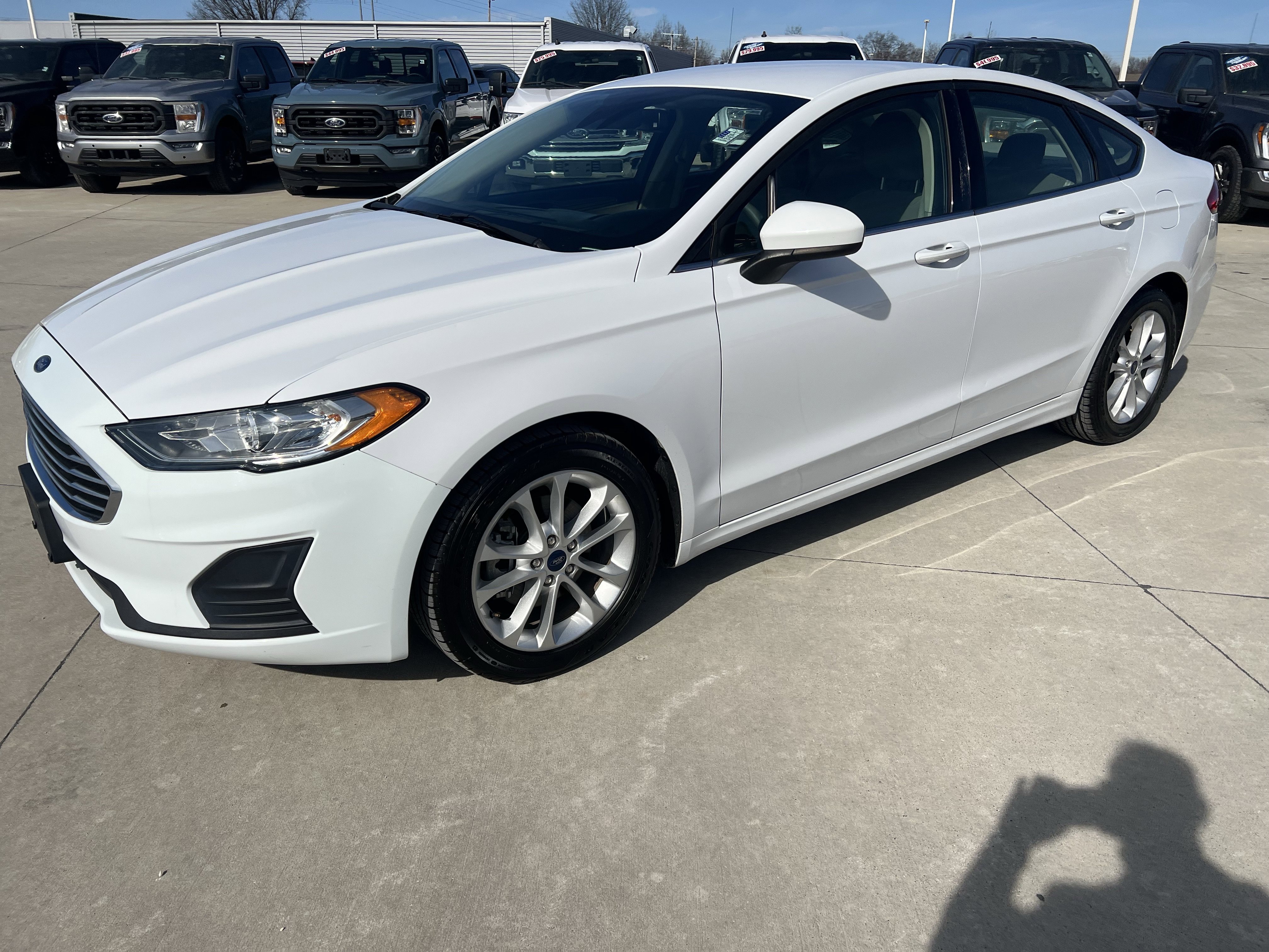 Used 2019 Ford Fusion SE image 9
