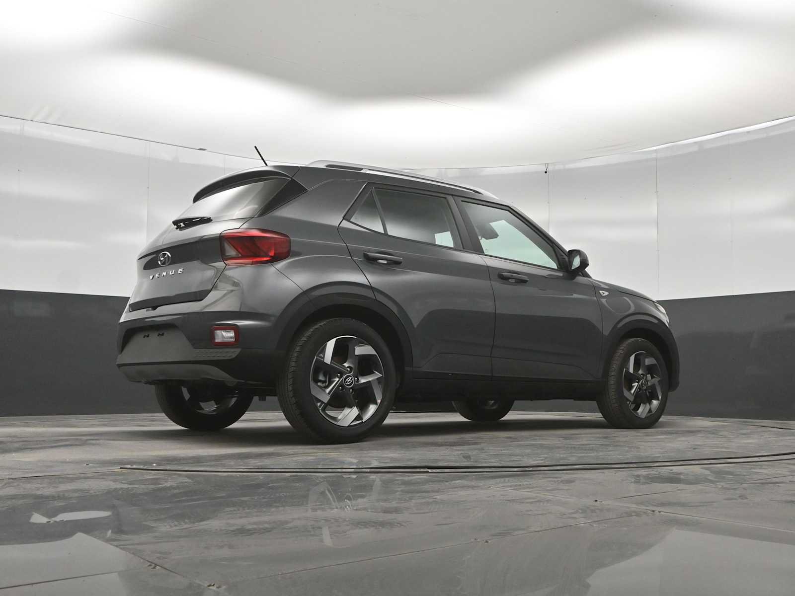 New 2026 Hyundai Venue SEL FWD image 38