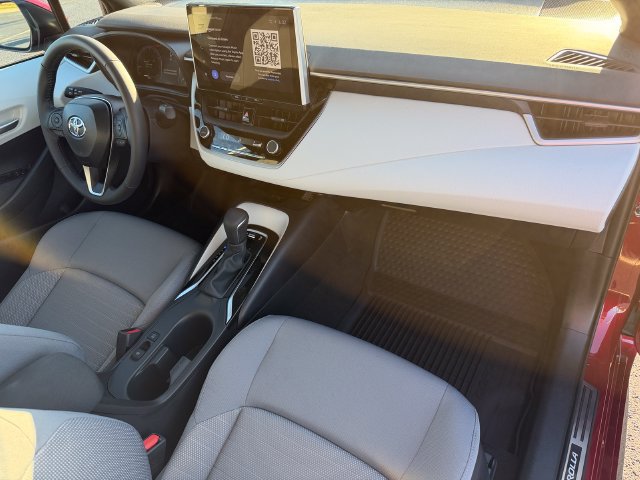 Certified 2026 Toyota Corolla SE w/ SE Package FWD image 19