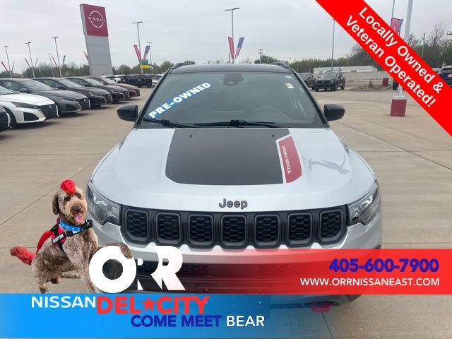 Used 2025 Jeep Compass Trailhawk image 8