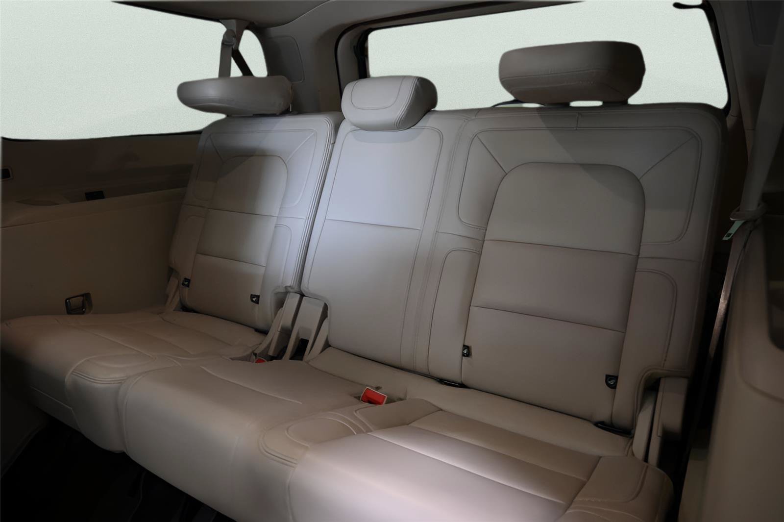 Used 2021 Lincoln Navigator L Reserve w/ Luxury Package AWD/4WD image 18